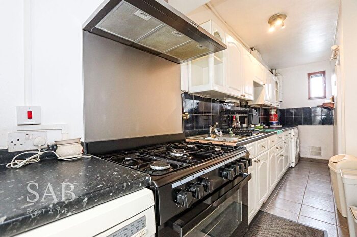 3 Bedroom Terraced House To Rent In Cornwall Avenue, Southall, UB1