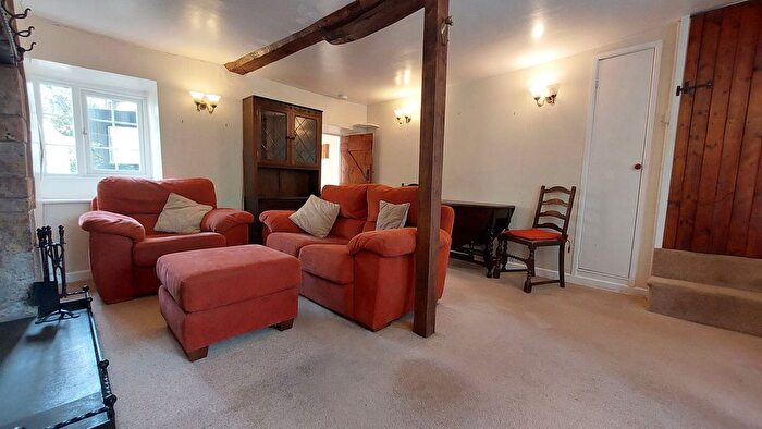 2 Bedroom Terraced House For Sale In East Street, Beaworthy, EX21