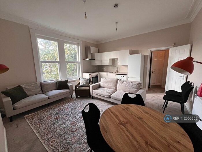 5 Bedroom Flat To Rent In Victoria Terrace, Leeds, LS3