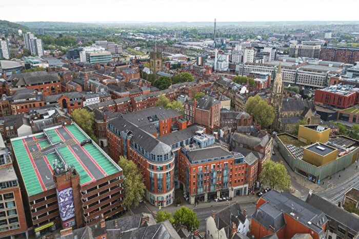 2 Bedroom Apartment To Rent In Weekday Cross Building, NG1