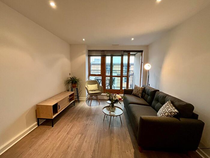 1 Bedroom Apartment To Rent In St James Quay Leeds, LS10