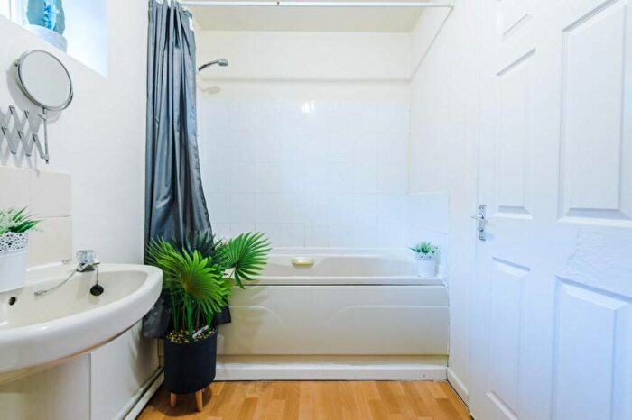 1 Bedroom Terraced House To Rent In Saturn Grove, Salford, M6