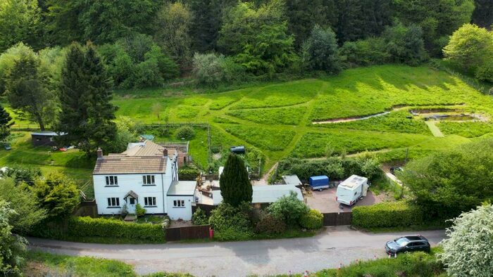 4 Bedroom Detached House For Sale In Jubilee Road, Mitcheldean, GL17