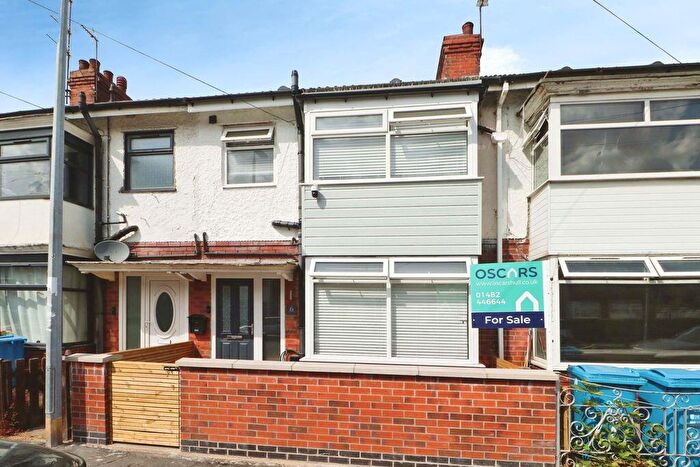 3 Bedroom Terraced House For Sale In Etherington Road, Hull, HU6