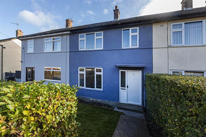 3 Bedroom Terraced House For Sale In Staynton Crescent, Huddersfield, HD2