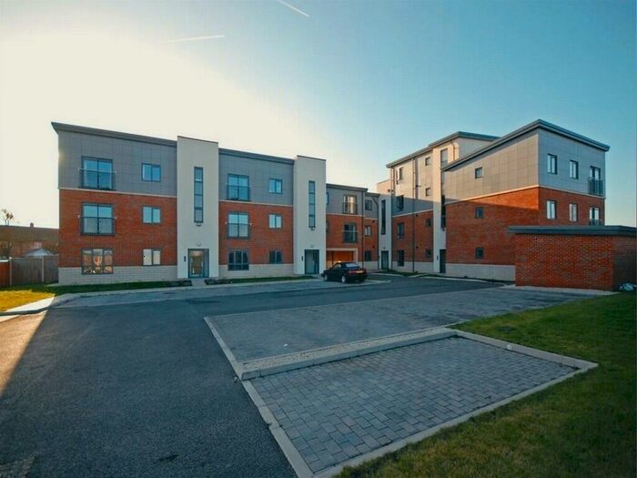 2 Bedroom Flat To Rent In Brooke Court, Auckley, Doncaster, DN9