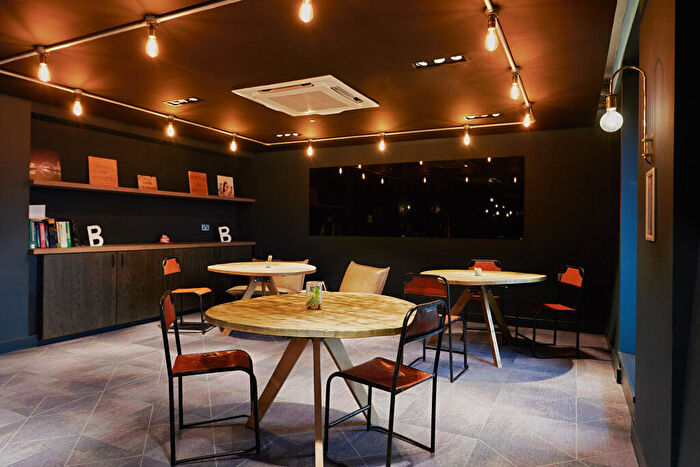 1 Bedroom Private Halls To Rent In Kelvinhaugh Gate, G3