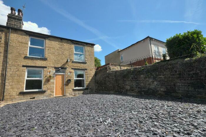 3 Bedroom Semi-Detached Villa To Rent In Kirkstall Road, Leeds, West Yorkshire, LS4