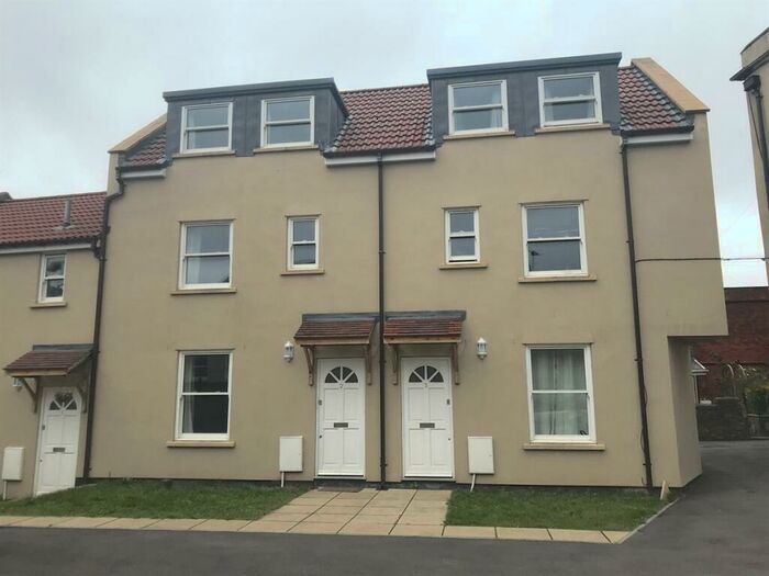 3 Bedroom Terraced House To Rent In Park View Close, St George, Bristol, BS5