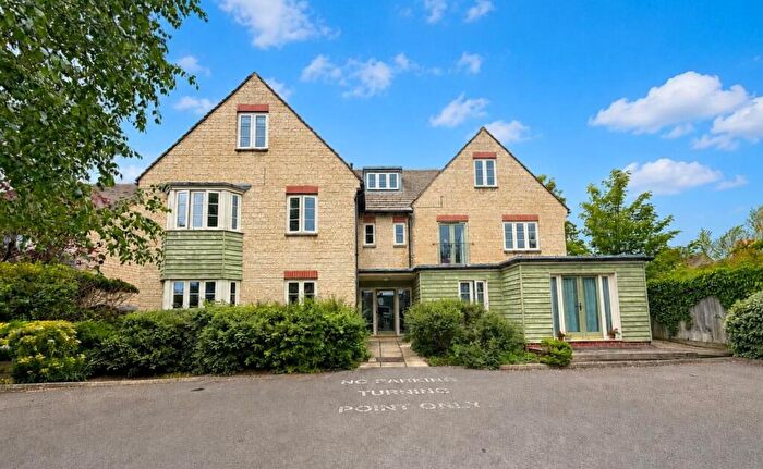 1 Bedroom Apartment For Sale In B High Street, Witney, Oxfordshire, OX28