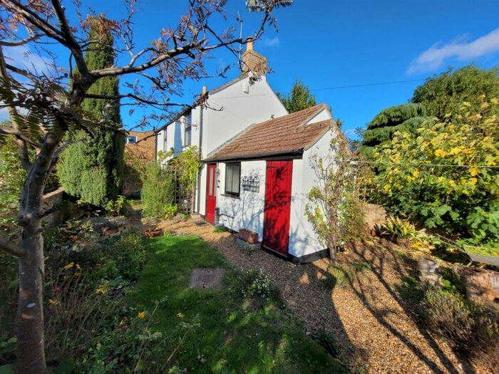 2 Bedroom Cottage For Sale In Holme Lane, Little Downham, CB6