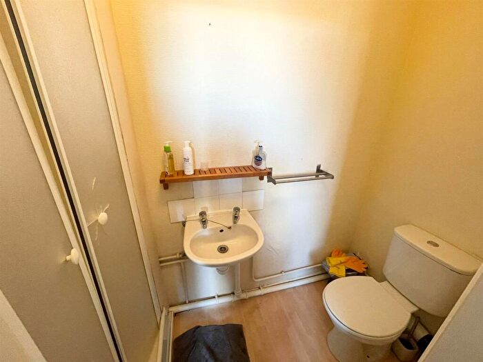 4 Bedroom Terraced House To Rent In **£pppw Excluding Bills** Beeston Road, Dunkirk, - Uon, NG7
