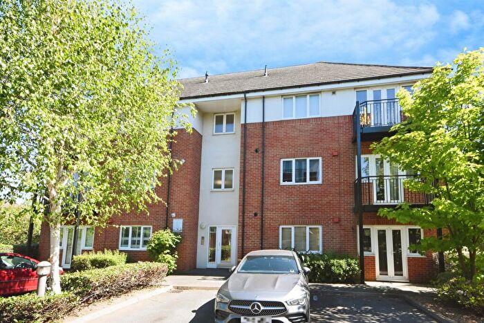 2 Bedroom Apartment For Sale In Thomas Drive, Romford, RM2