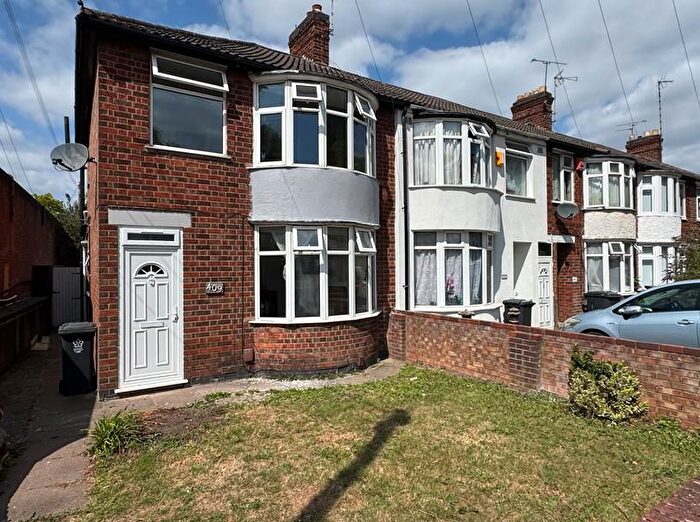 3 Bedroom Semi Detached House To Rent In Saffron Lane, Leicester, LE2