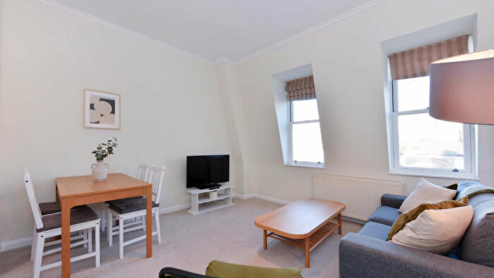 1 Bedroom Flat To Rent In Edith Grove, London, SW10