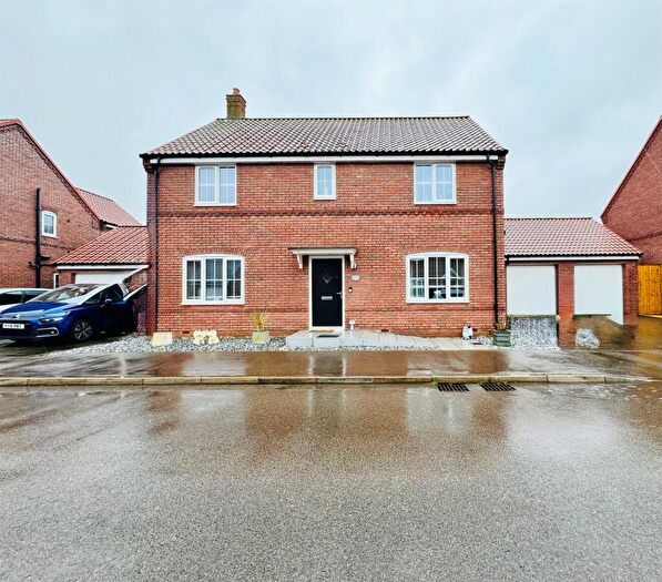 4 Bedroom Detached House For Sale In Willow Court, Cowbit, Spalding, PE12