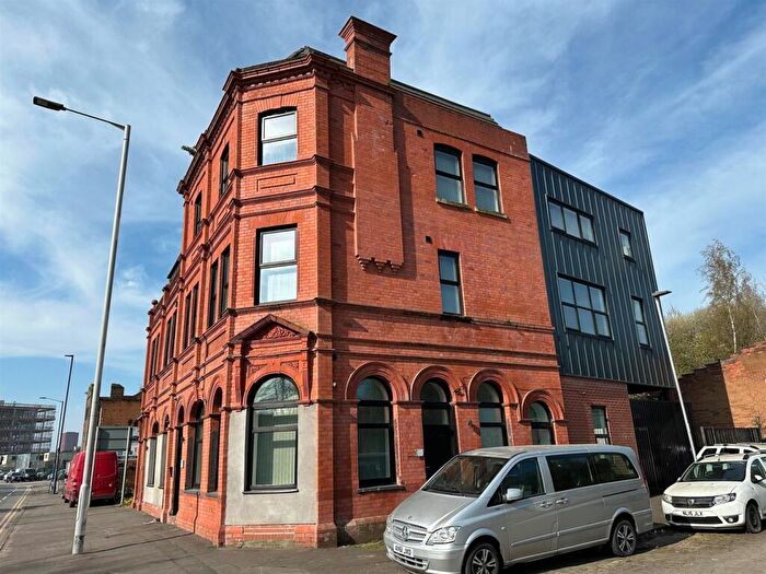 1 Bedroom Flat For Sale In Johnson House, Oldham Road, Manchester, M40