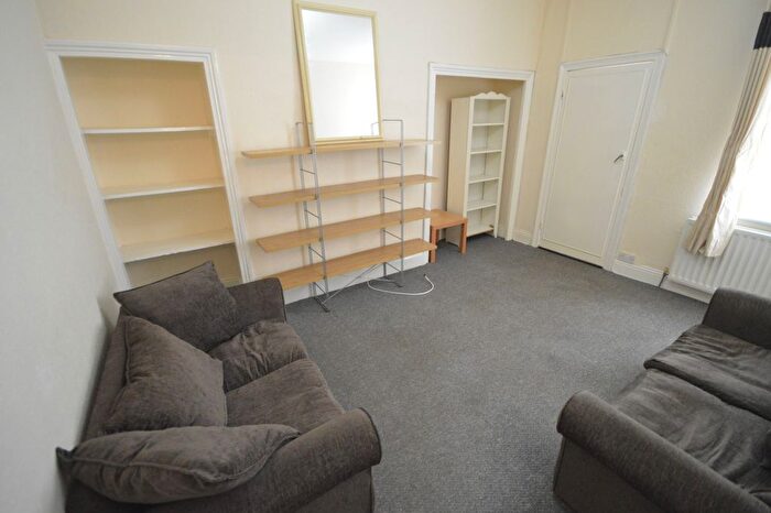 3 Bedroom Flat To Rent In Croydon Road, Newcastle Upon Tyne, NE4