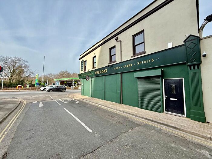 2 Bedroom Flat To Rent In Commercial Road, Portsmouth, PO1