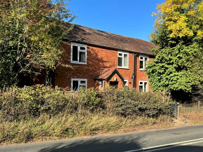 3 Bedroom Cottage For Sale In Ross Road, Newent, GL18