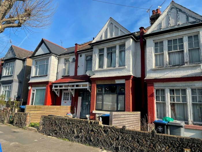 2 Bedroom Flat To Rent In Burnley Road, London, NW10