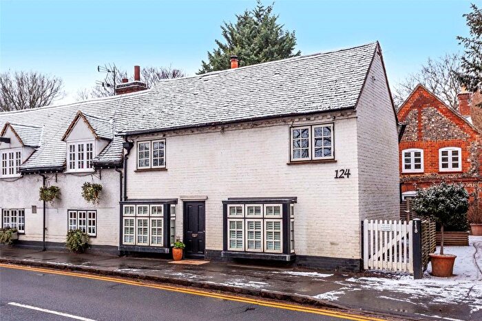 3 Bedroom Terraced House For Sale In West Street, Marlow, Buckinghamshire, SL7