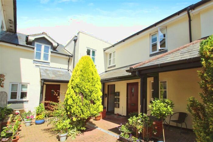 1 Bedroom Flat To Rent In Lodge Drive, Weyhill, Andover, Hampshire, SP11