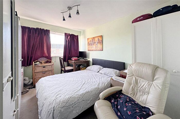 3 Bedroom End Of Terrace House For Sale In Meadowside, Angmering, Littlehampton, West Sussex, BN16