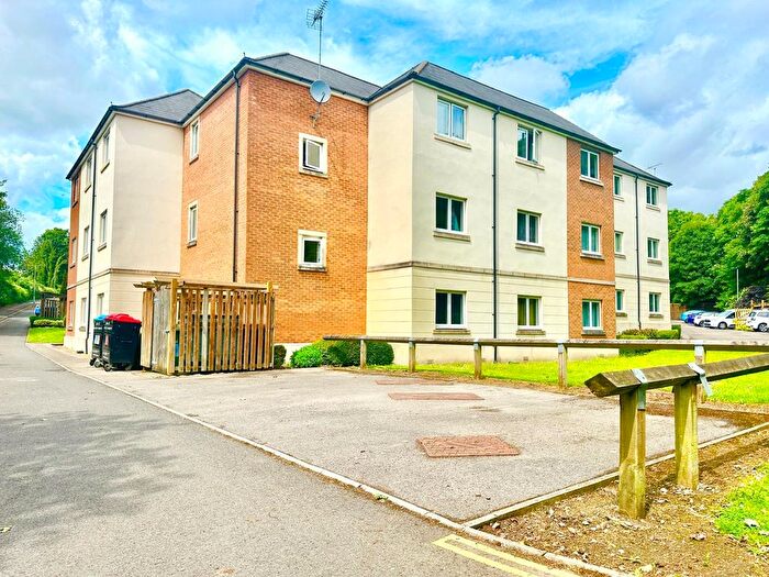 2 Bedroom Flat To Rent In Golden Mile View, Westfield House Golden Mile View, NP20