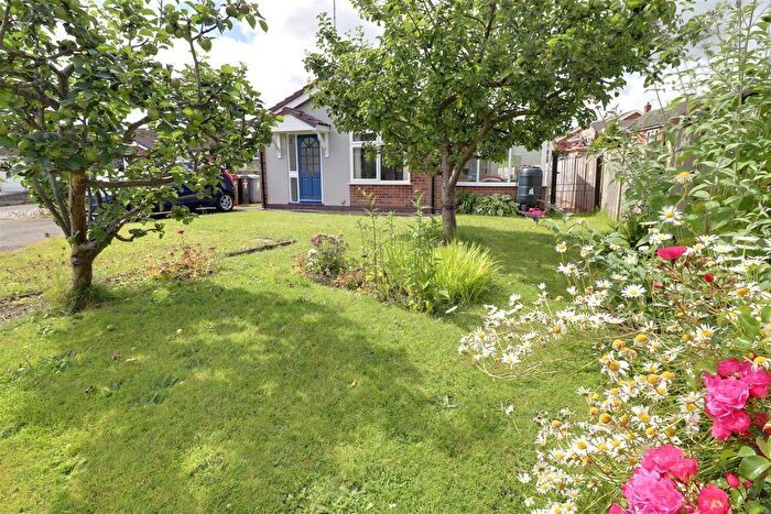 2 Bedroom Detached House For Sale In Tilstone Close, Hough, Crewe, CW2