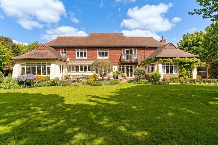 6 Bedroom House For Sale In Middle Street, Shoreham-by-Sea, BN43