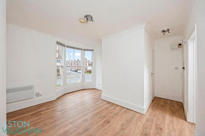 1 Bedroom Apartment To Rent In Edward Street, Brighton, BN2