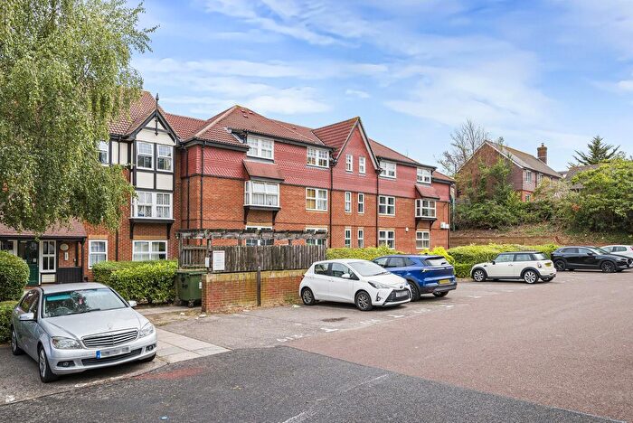 1 Bedroom Flat For Sale In Conisborough Court, Osbourne Road, Dartford, DA2
