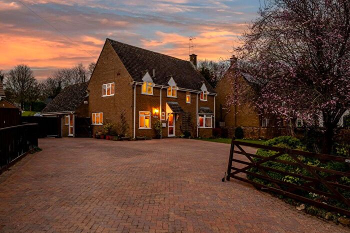 4 Bedroom Detached House For Sale In Fulwell Road, Finmere, MK18