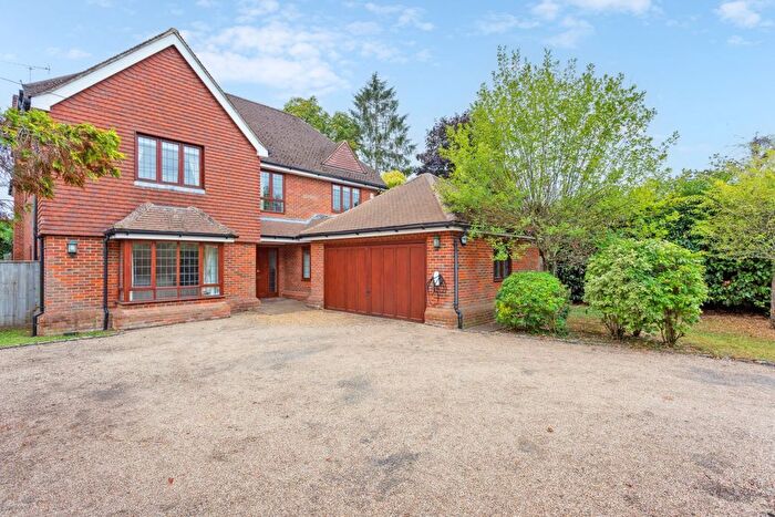 6 Bedroom Detached House For Sale In Latchmoor Avenue, Chalfont St. Peter, Gerrards Cross, Buckinghamshire, SL9