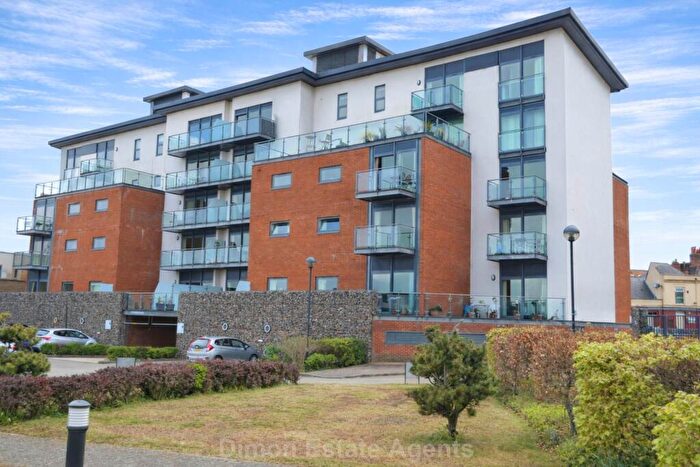 2 Bedroom Flat For Sale In Jacana Court, Gosport, PO12