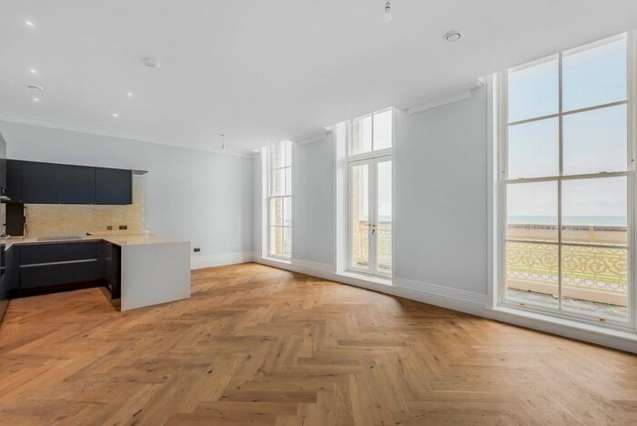 2 Bedroom Flat To Rent In Queens Gardens, Hove, BN3