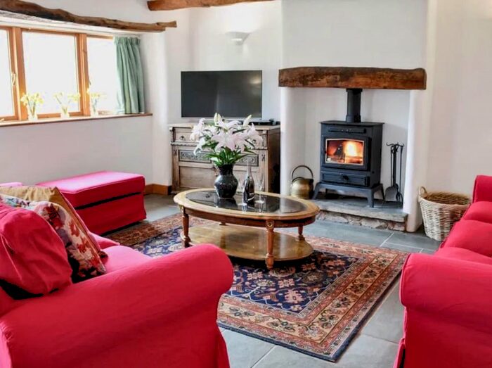 3 Bedroom Barn Conversion For Sale In Wheeldon Farm, Halwell, Totnes, TQ9
