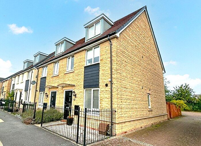 3 Bedroom Semi-Detached House For Sale In Cherry Tree Road, Harwell, Didcot, OX11