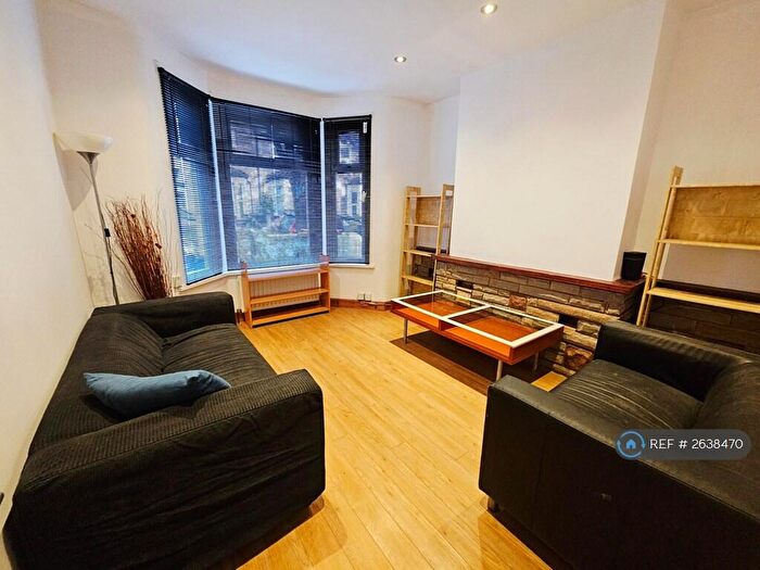 4 Bedroom Terraced House To Rent In Harcourt Road, London, E15