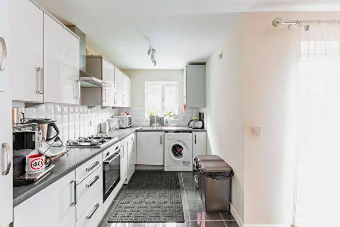 3 Bedroom Terraced House For Sale In Tweed Crescent, Rushden, NN10