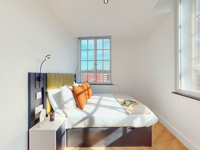 1 Bedroom Apartment To Rent In Eastgate, Leeds, LS2