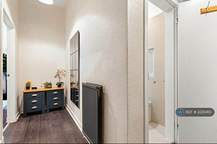 2 Bedroom Flat To Rent In Succoth Street, Glasgow, G13