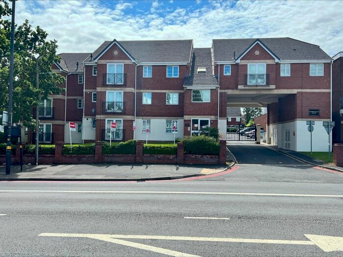 2 Bedroom Flat To Rent In Sandringham Court Walsall Road, Great Barr, Birmingham, B42
