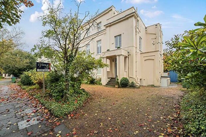 1 Bedroom Apartment To Rent In Front Basement, Percy House, Wellington Square, Cheltenham, GL50