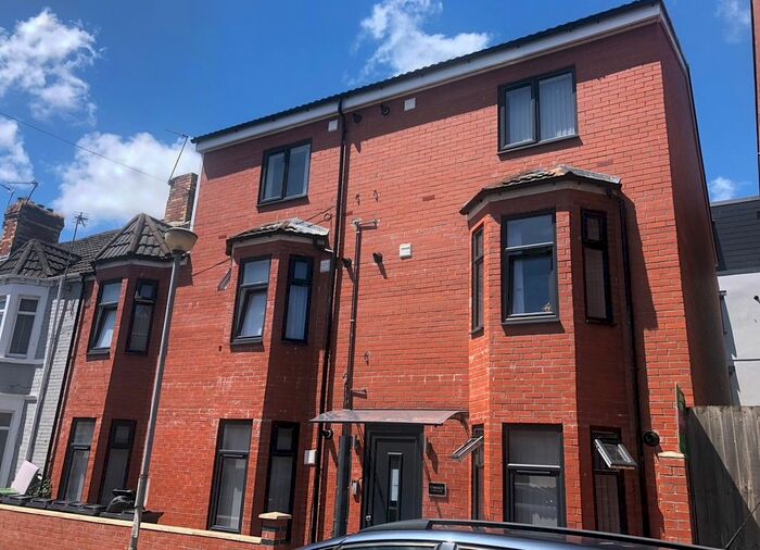 1 Bedroom Flat To Rent In Pomeroy Street, Cardiff, CF10