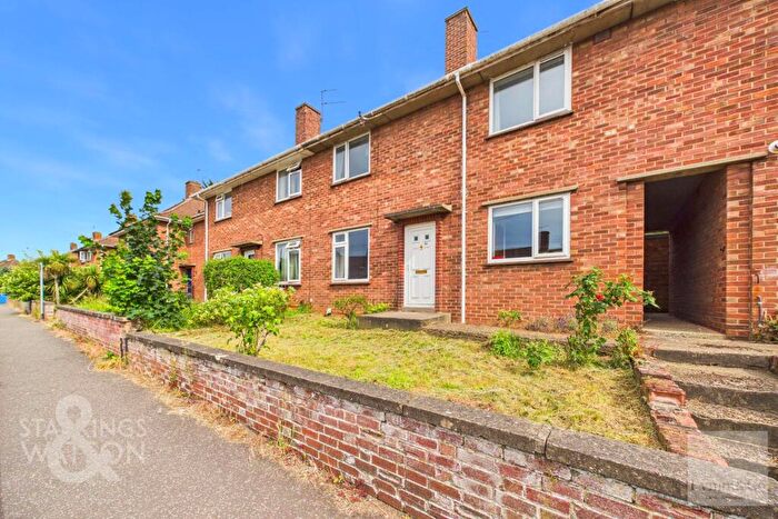 4 Bedroom Semi-Detached House To Rent In Wakefield Road, Norwich, NR5