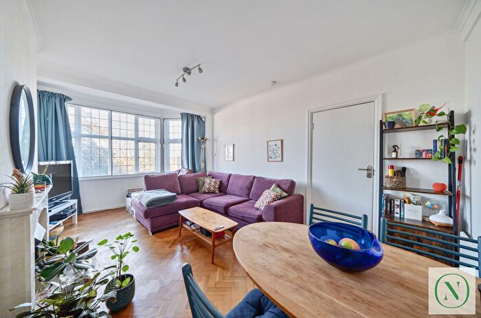 2 Bedroom Flat To Rent In Addiscombe Road, Park Hill Court Addiscombe Road, CR0