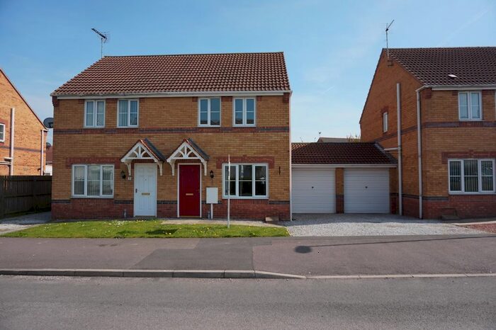 3 Bedroom Semi-Detached House To Rent In Lings Crescent, North Wingfield, Chesterfield S42