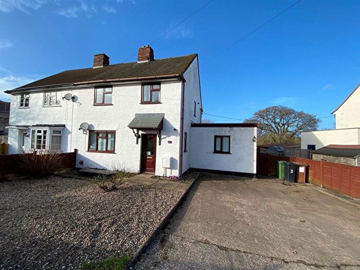 3 Bedroom Semi-Detached House For Sale In Buryfields Estate, Cradley, Malvern, WR13